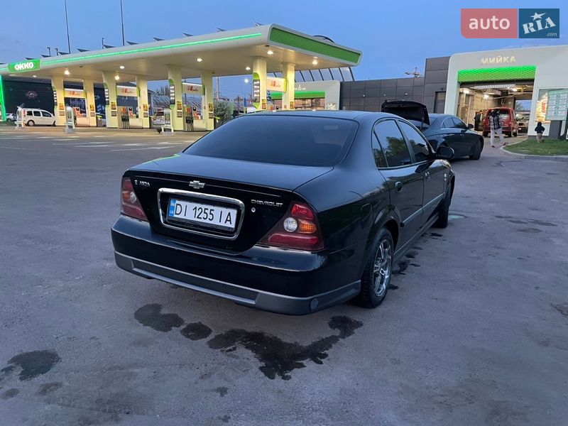 Седан Chevrolet Evanda 2006 в Житомире