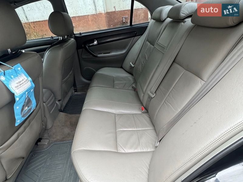 Седан Chevrolet Evanda 2005 в Чернигове