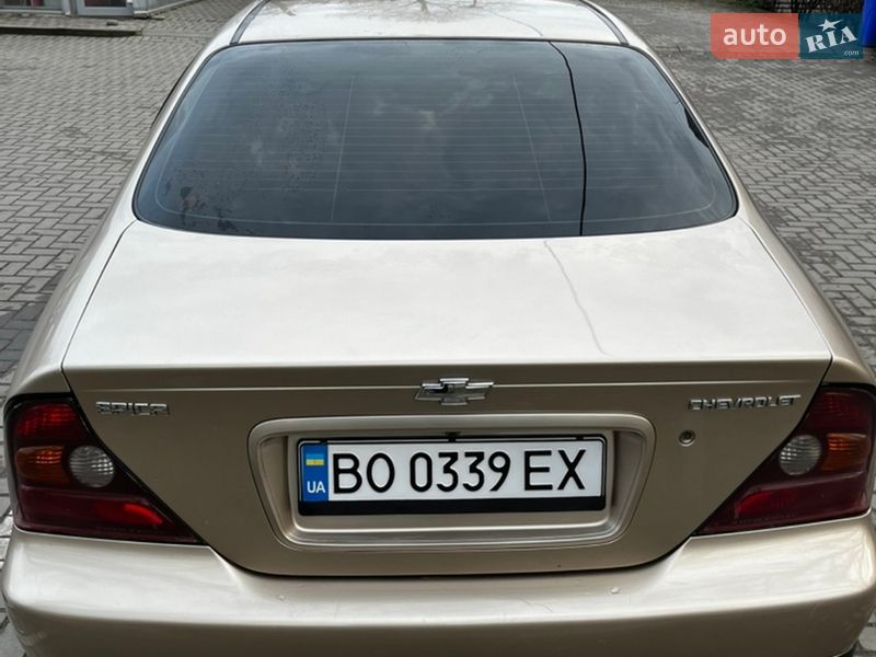 Седан Chevrolet Evanda 2004 в Львове