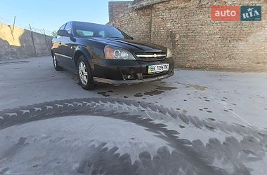 Седан Chevrolet Evanda 2006 в Ровно