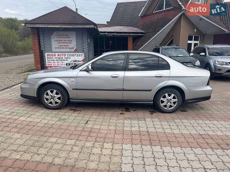Седан Chevrolet Evanda 2005 в Тересве фото 5 Седан Chevrolet Evanda 2005 в Тересве