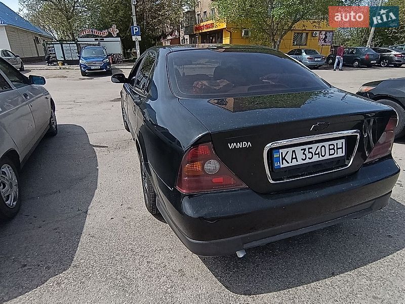 Седан Chevrolet Evanda 2006 в Миронівці