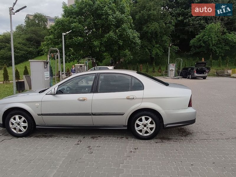 Седан Chevrolet Evanda 2006 в Львові