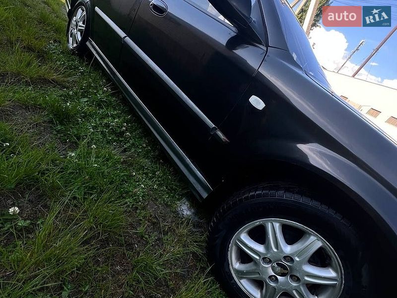 Седан Chevrolet Evanda 2005 в Світловодську