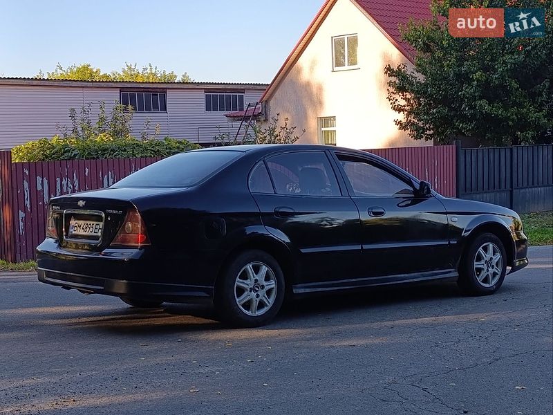 Седан Chevrolet Evanda 2005 в Мене
