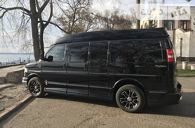 Минивэн Chevrolet Express 2010 в Запорожье