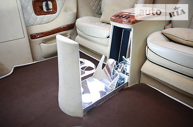Минивэн Chevrolet Express 2010 в 