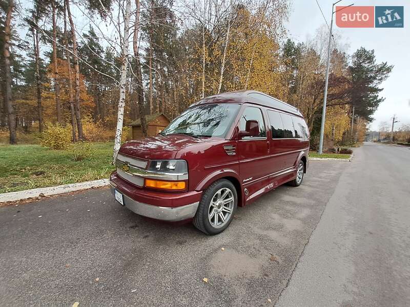 Минивэн Chevrolet Express 2018 в Киеве фото 3 Минивэн Chevrolet Express 2018 в Киеве