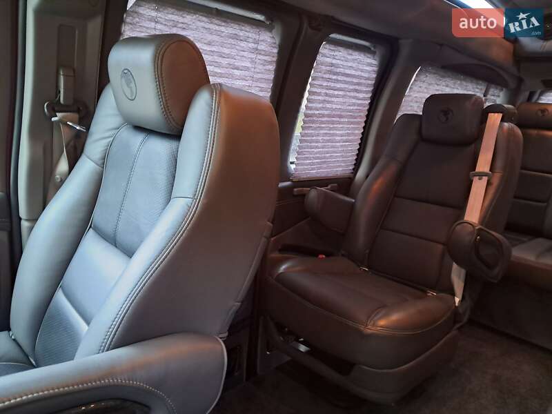 Минивэн Chevrolet Express 2018 в Киеве фото 20 Минивэн Chevrolet Express 2018 в Киеве