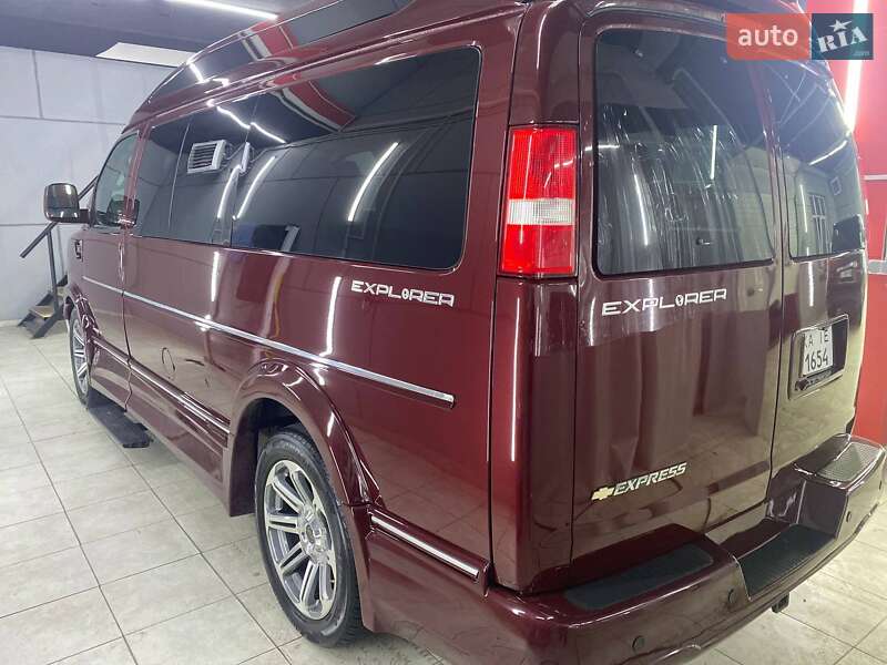 Минивэн Chevrolet Express 2018 в Киеве фото 27 Минивэн Chevrolet Express 2018 в Киеве