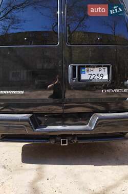 Минивэн Chevrolet Express 2004 в Николаеве