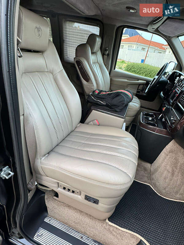 Минивэн Chevrolet Express 2013 в Киеве