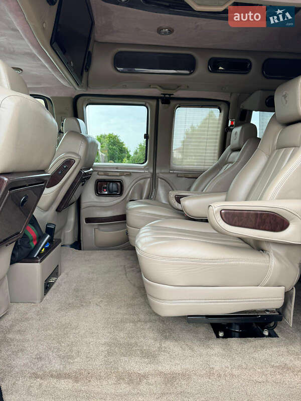 Минивэн Chevrolet Express 2013 в Киеве