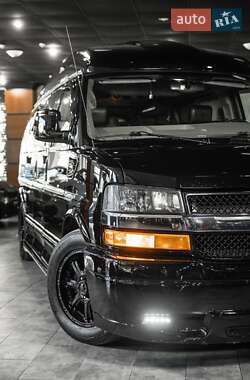 Минивэн Chevrolet Express 2014 в 