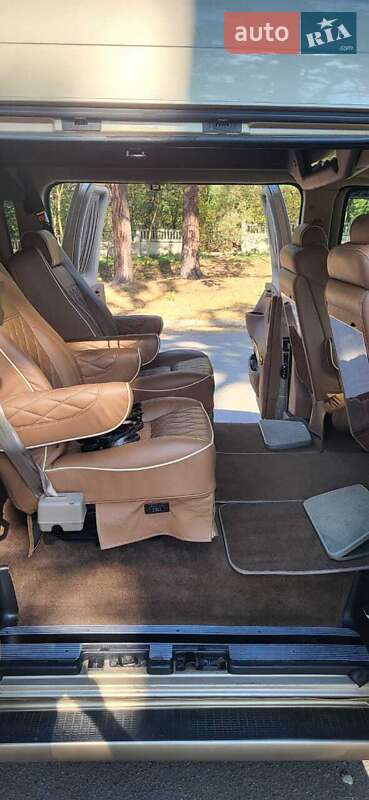 Минивэн Chevrolet Express 2011 в Киеве