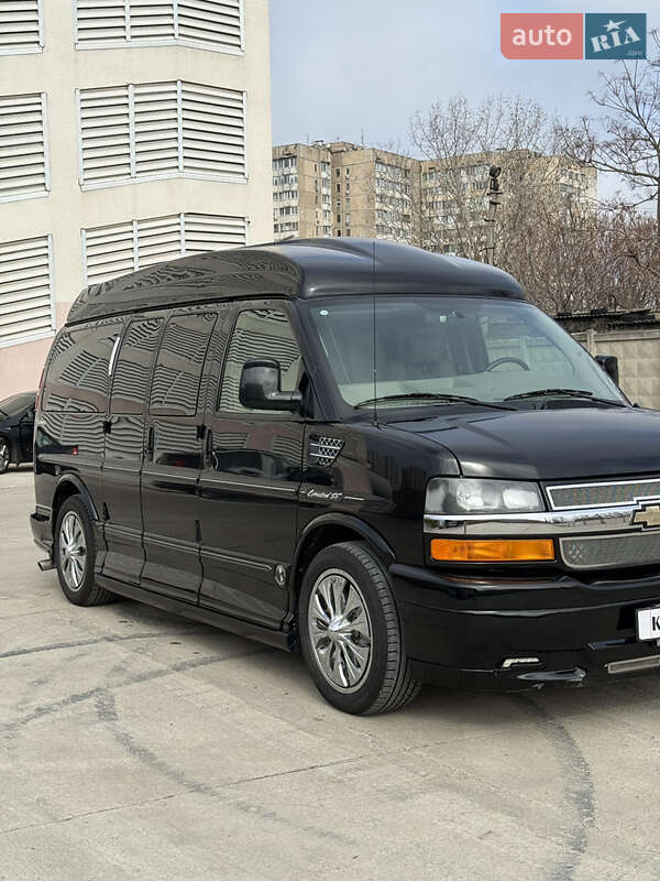 Мінівен Chevrolet Express 2013 в Одесі