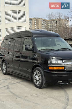 Минивэн Chevrolet Express 2013 в 