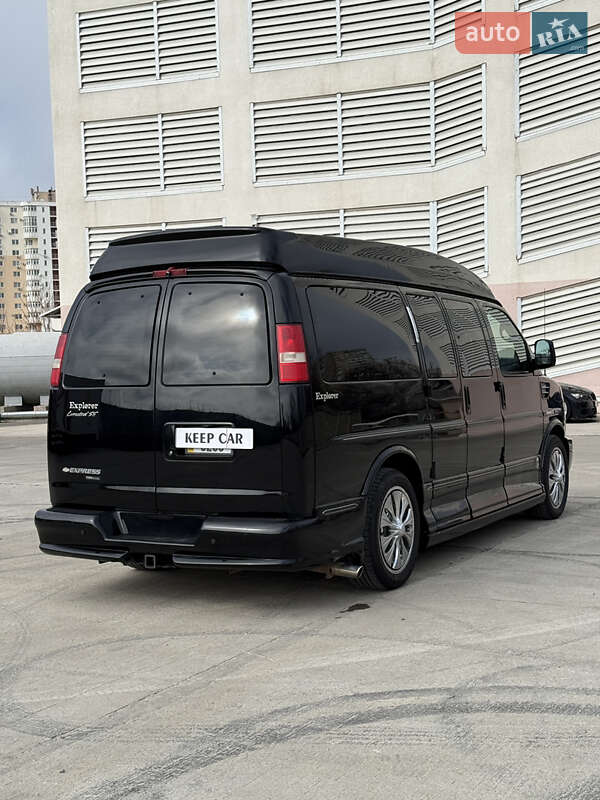 Мінівен Chevrolet Express 2013 в Одесі