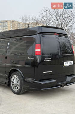 Минивэн Chevrolet Express 2013 в 