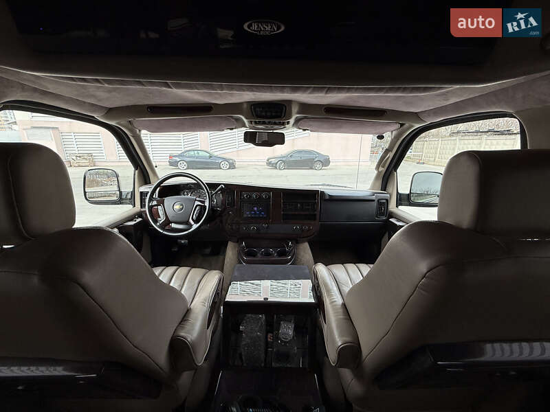 Мінівен Chevrolet Express 2013 в Одесі
