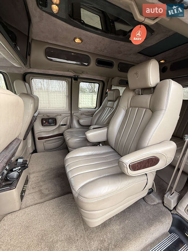 Мінівен Chevrolet Express 2013 в Одесі