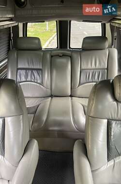 Минивэн Chevrolet Express 2004 в 