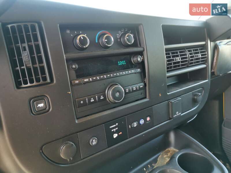 Грузовой фургон Chevrolet Express 2021 в Киеве