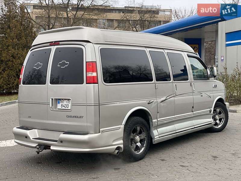Минивэн Chevrolet Express 2006 в Одессе