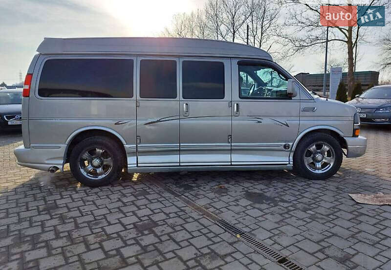 Минивэн Chevrolet Express 2006 в Одессе