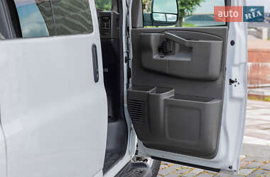 Минивэн Chevrolet Express 2018 в 