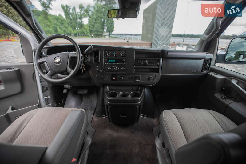 Минивэн Chevrolet Express 2018 в Киеве фото 23 Минивэн Chevrolet Express 2018 в Киеве