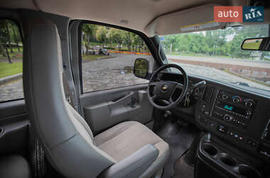 Минивэн Chevrolet Express 2018 в 