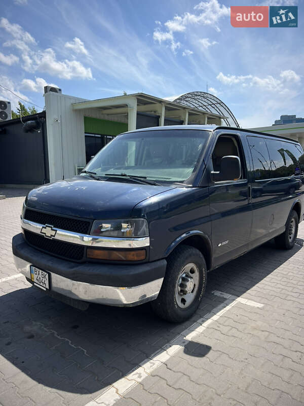 Минивэн Chevrolet Express 2006 в Хмельницком