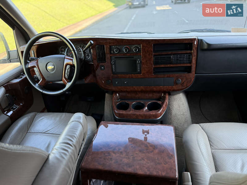 Минивэн Chevrolet Express 2012 в Киеве