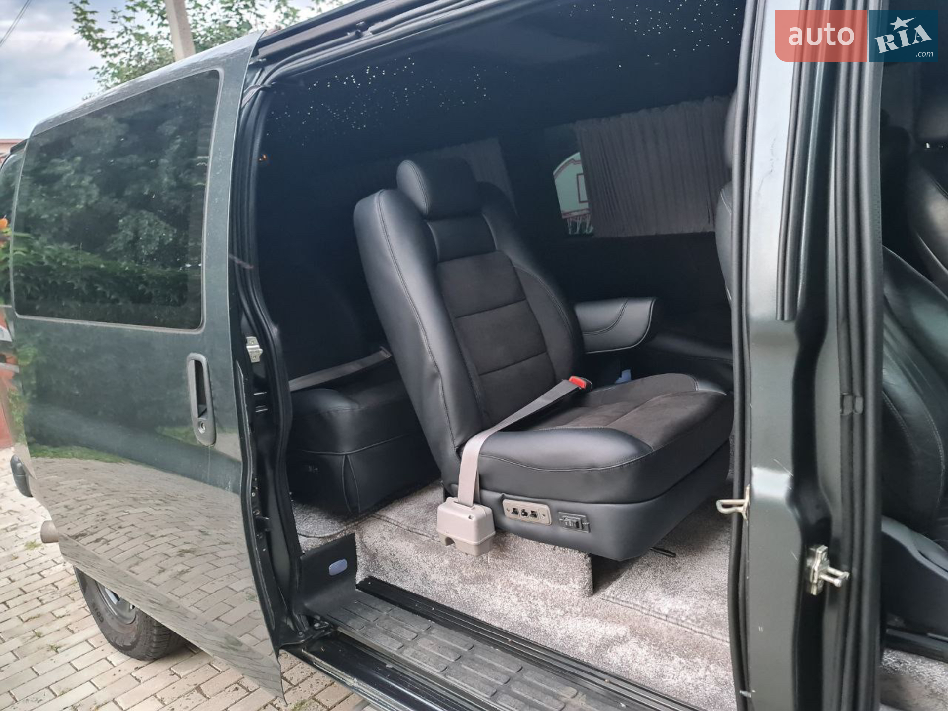 2017 Chevrolet Express - мініатюра 74