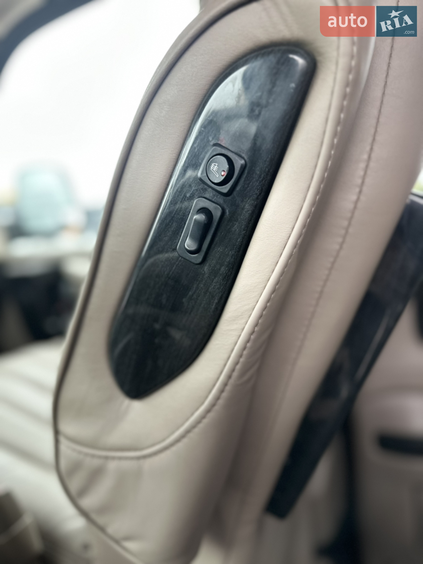 2012 Chevrolet Express - мініатюра 17