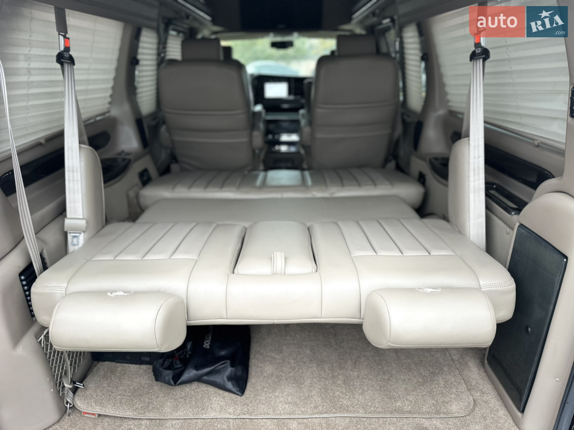 2012 Chevrolet Express - мініатюра 24