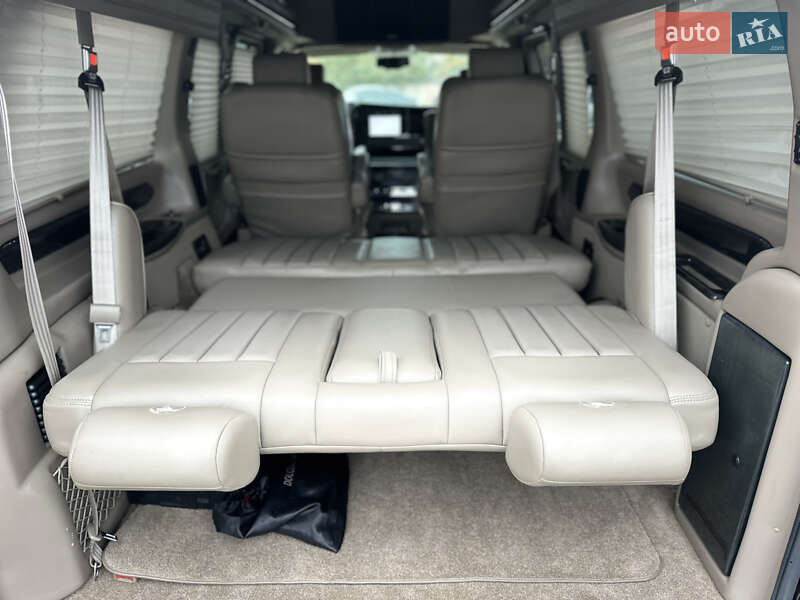 Мінівен Chevrolet Express 2012 в Києві