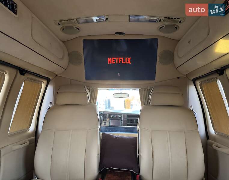 Мінівен Chevrolet Express 2008 в Києві