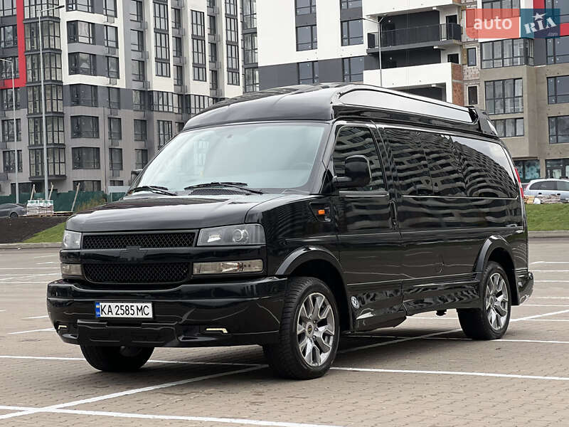 Мінівен Chevrolet Express 2022 в Києві фото 3 Мінівен Chevrolet Express 2022 в Києві
