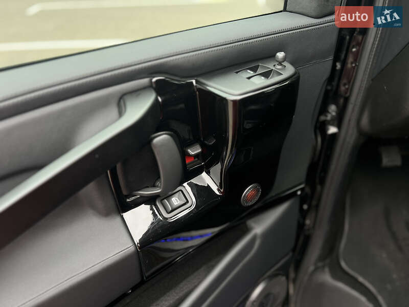 Мінівен Chevrolet Express 2022 в Києві фото 15 Мінівен Chevrolet Express 2022 в Києві