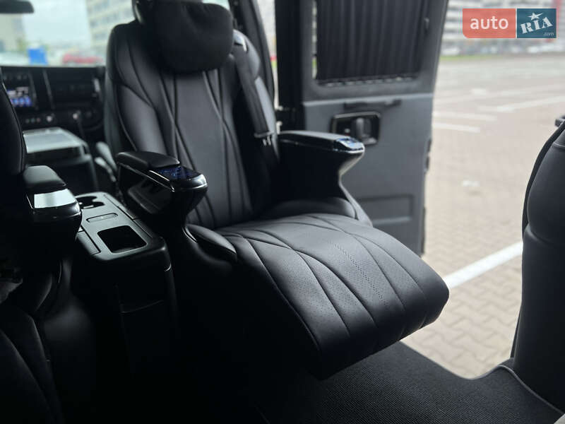 Мінівен Chevrolet Express 2022 в Києві фото 27 Мінівен Chevrolet Express 2022 в Києві