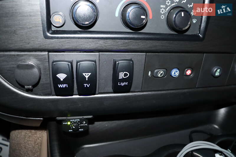 Мінівен Chevrolet Express 2014 в Львові