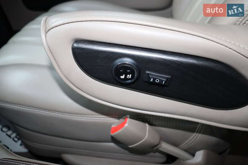 Мінівен Chevrolet Express 2014 в Львові