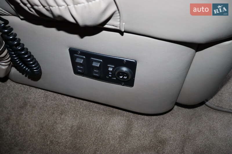 Мінівен Chevrolet Express 2014 в Львові