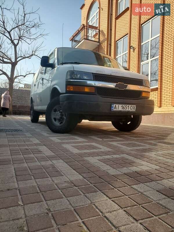 Минивэн Chevrolet Express 2007 в Киеве