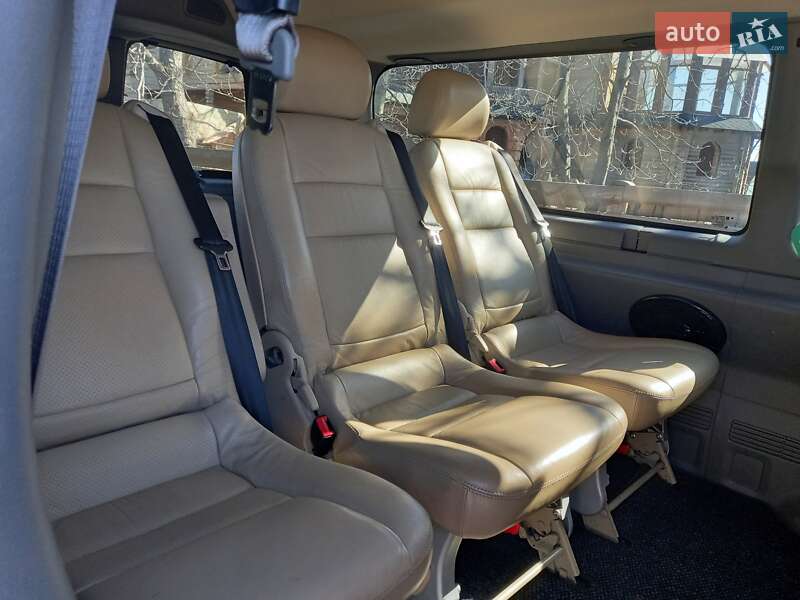 Мінівен Chevrolet Express 2017 в Долині