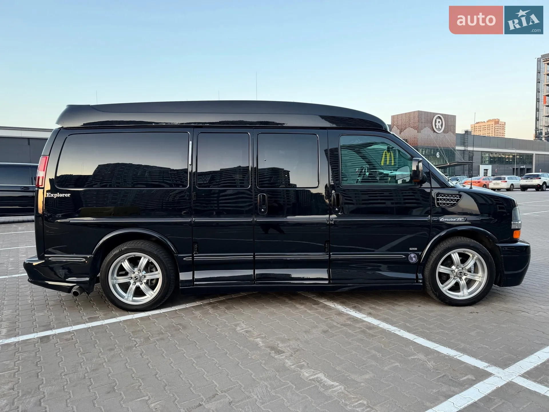 2010 Chevrolet Express - мініатюра 5