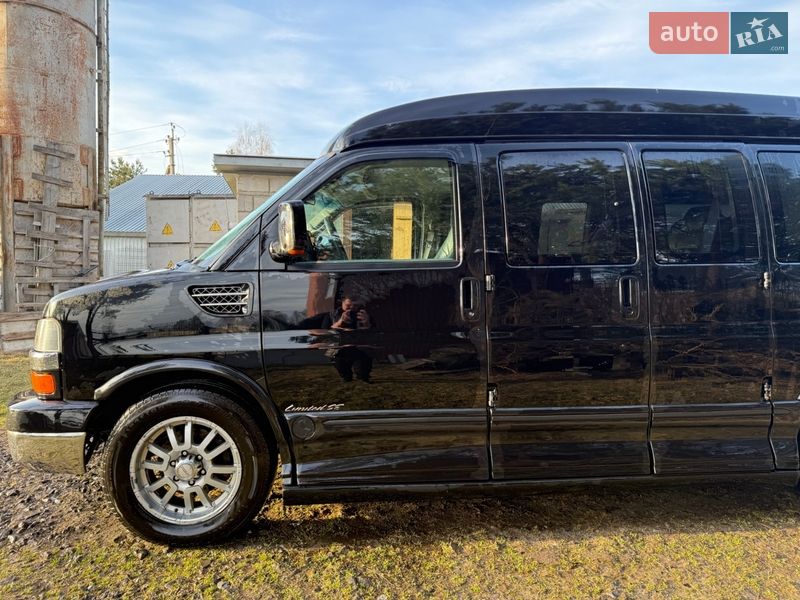 Минивэн Chevrolet Express 2008 в Нетешине