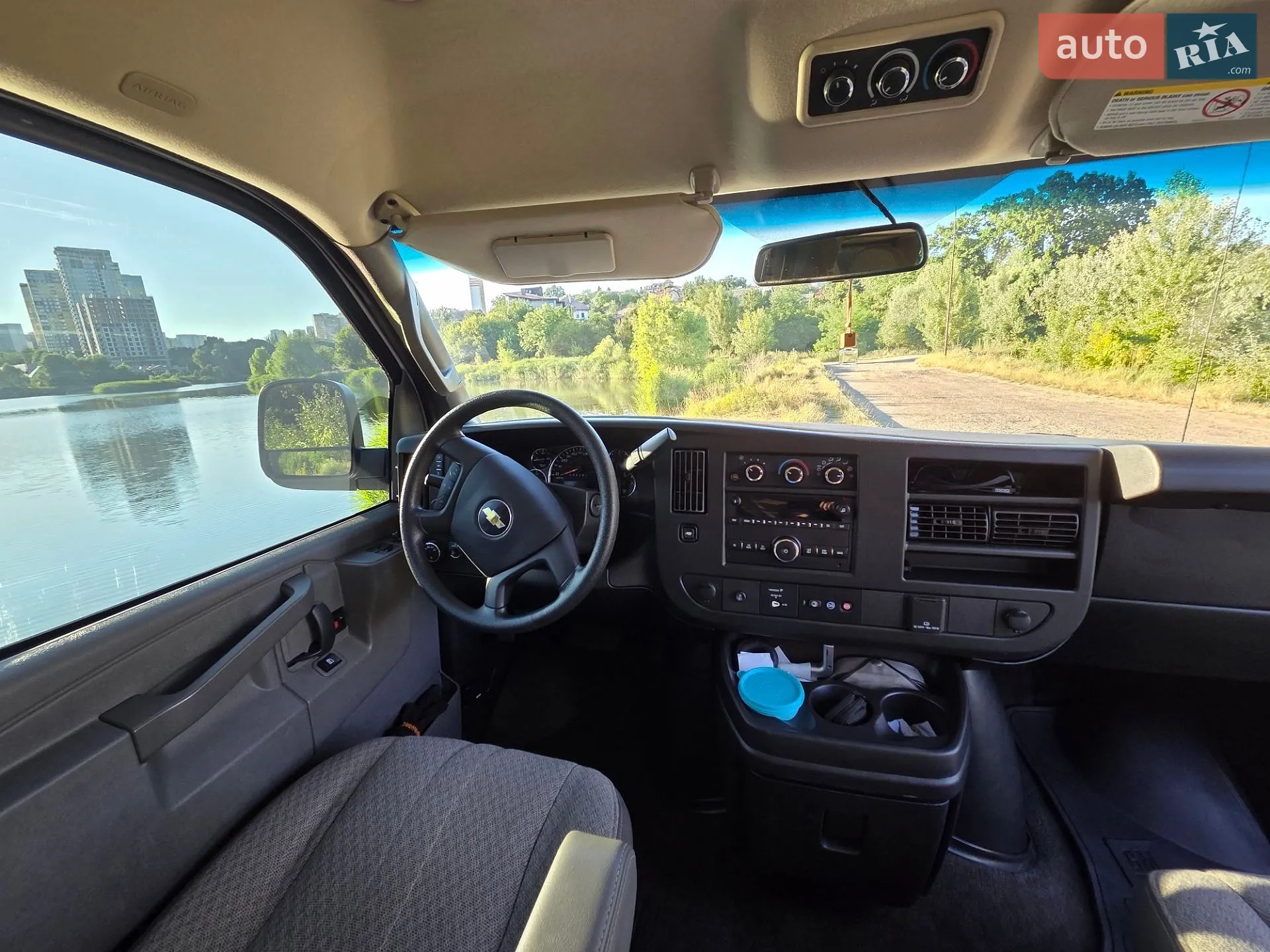 2018 Chevrolet Express - мініатюра 24